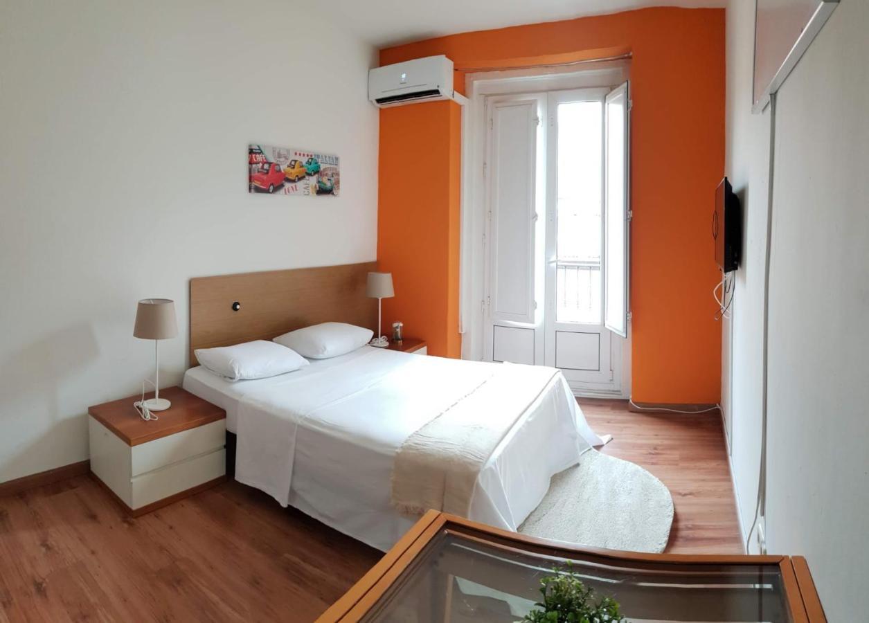 Apartamentos Fuencarral Madrid Exterior foto